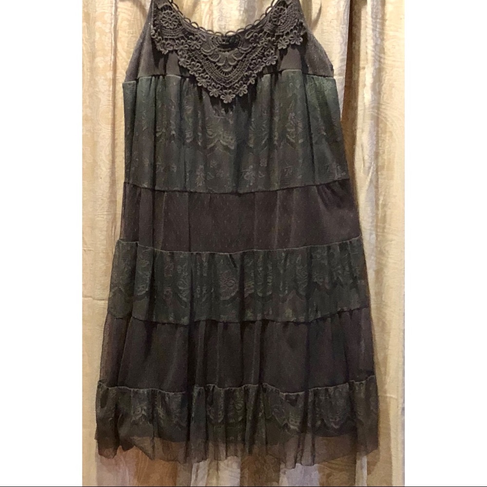 🌸Gently Used- Adorable Lace Dress, Size Medium🌸